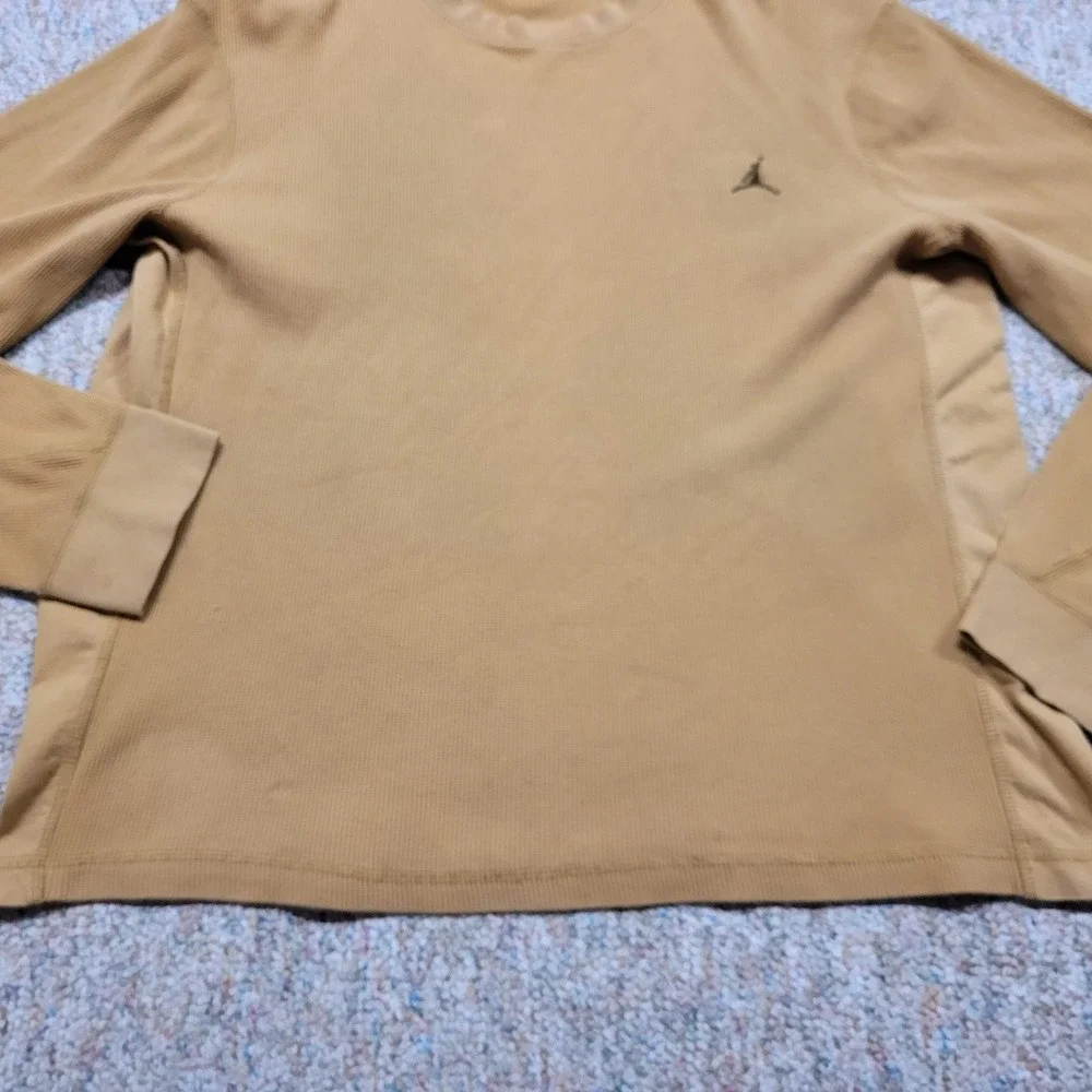 Jordan Thermal Long Sleeve Shirt Mens 2XL Tan Waffle Knit Jumpman Logo Casual